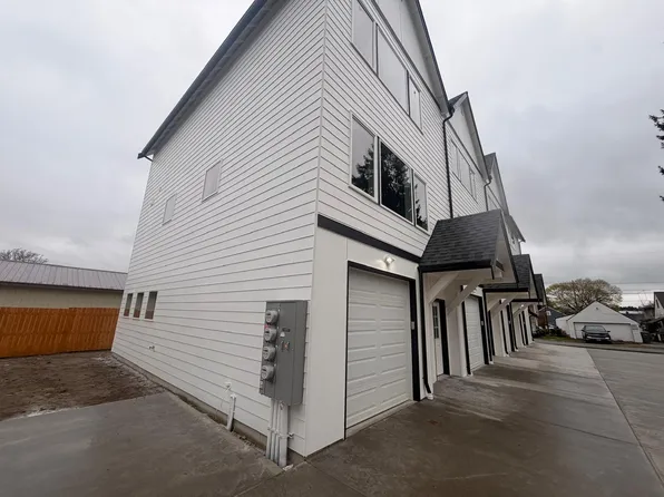 753 S Alder St, Burlington, WA 98233