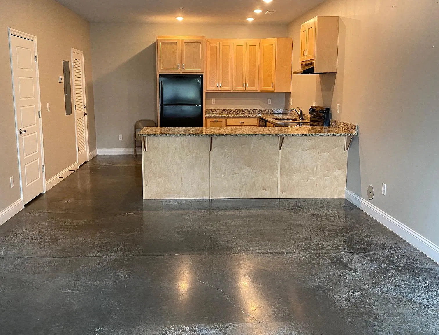 1 bed, 1.5 bath, 900 sqft, $1,300 — Photo 3