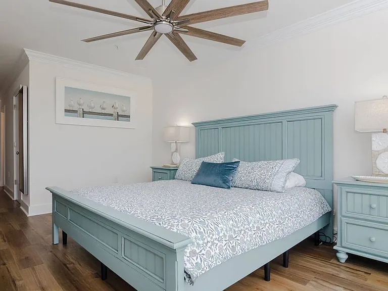 2504 N Lumina Ave #C — Photo 20