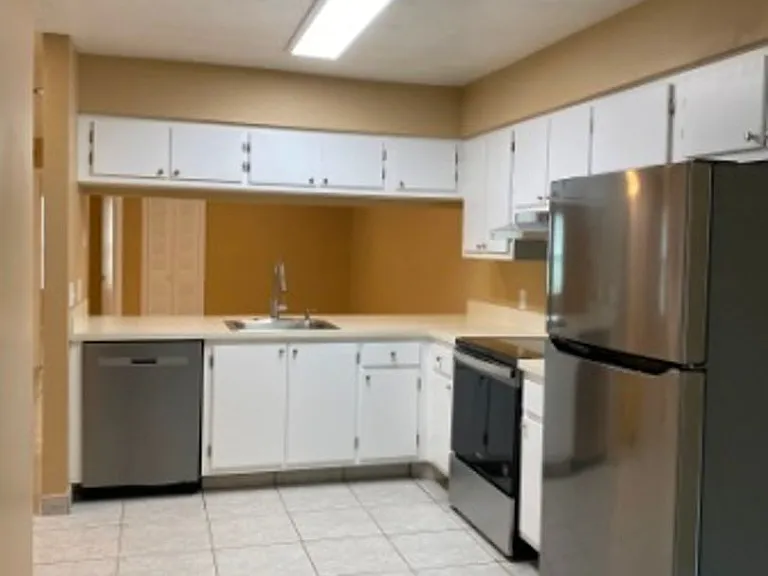 1215 Sophie Blvd — Photo 12