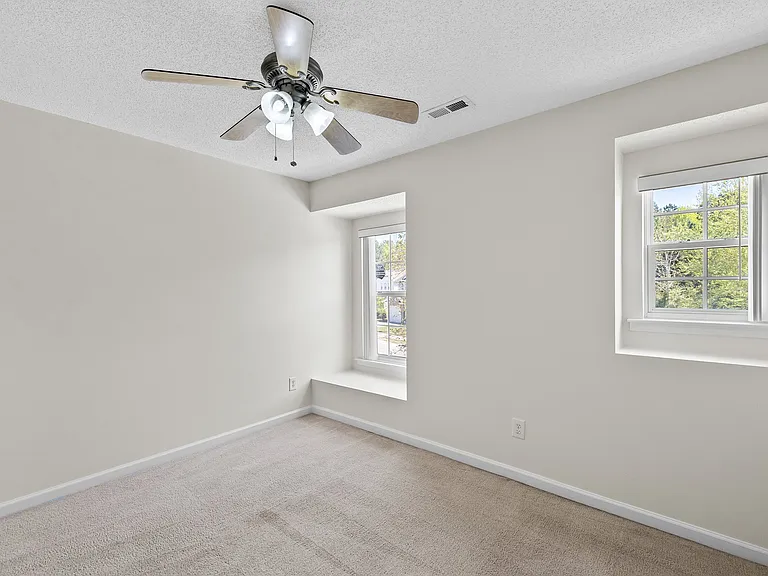6571 Guard Hill Dr — Photo 41