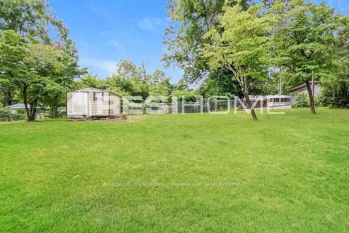 824 Ridge Lane Dr — Photo 14
