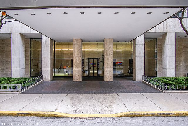 2nd image of 260 E Chestnut St APT 3804