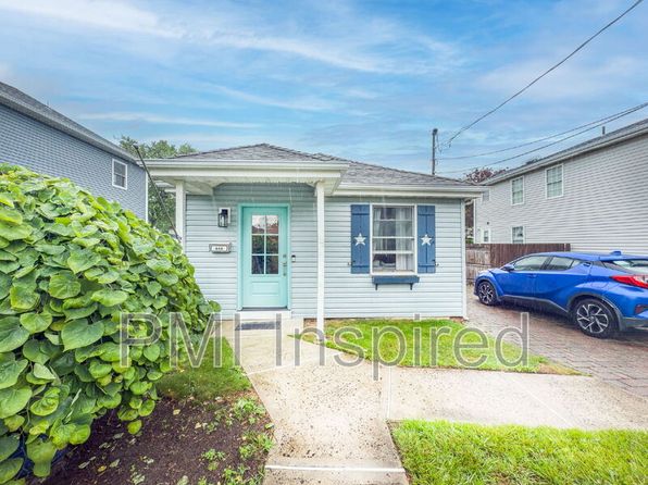 446 Monmouth Ave