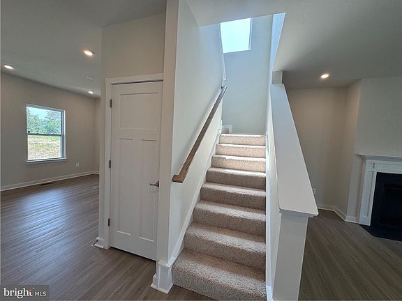 4th image of 9076 Bell Mare Ln