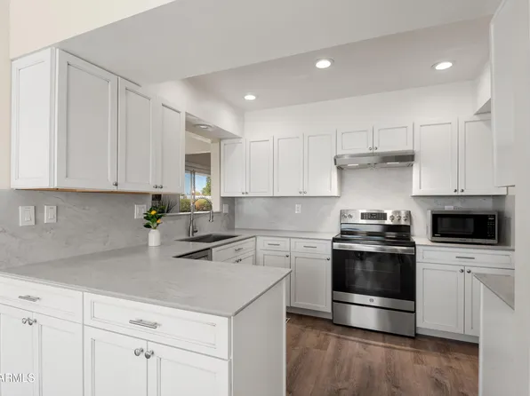 18018 N HIGHWOOD Court, Sun City, AZ 85373