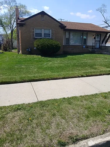18515 Murray Hill St Photo 1