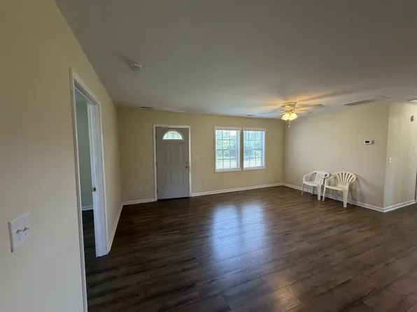 4876 Loop Rd, Scranton, NC 27875