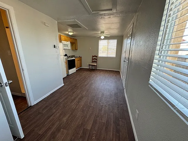 2238 E Taylor St — Photo 4