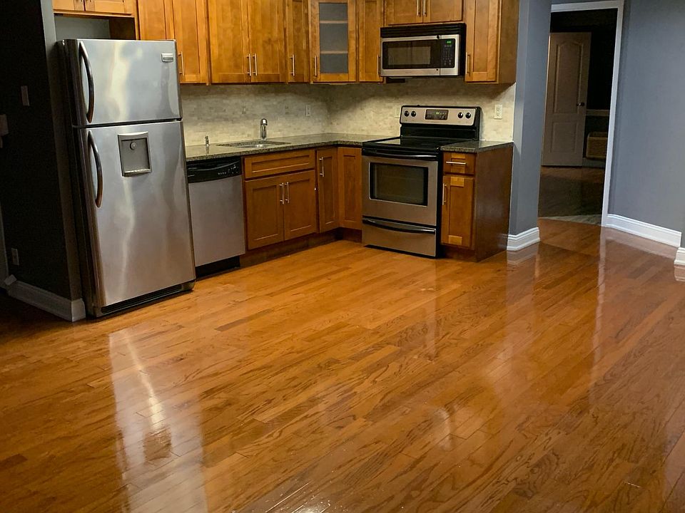 1st image of 60 Parkway Dr E APT 2D