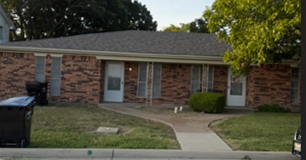 2 bed, 1.5 bath, 1000 sqft, $1,250 — Photo 1