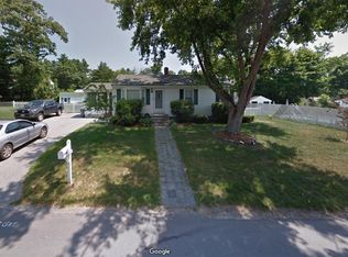 27 Sunset Rd, Dracut, MA 01826