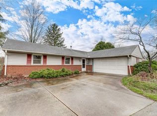 1016 Independence Dr, Dayton, OH 45429