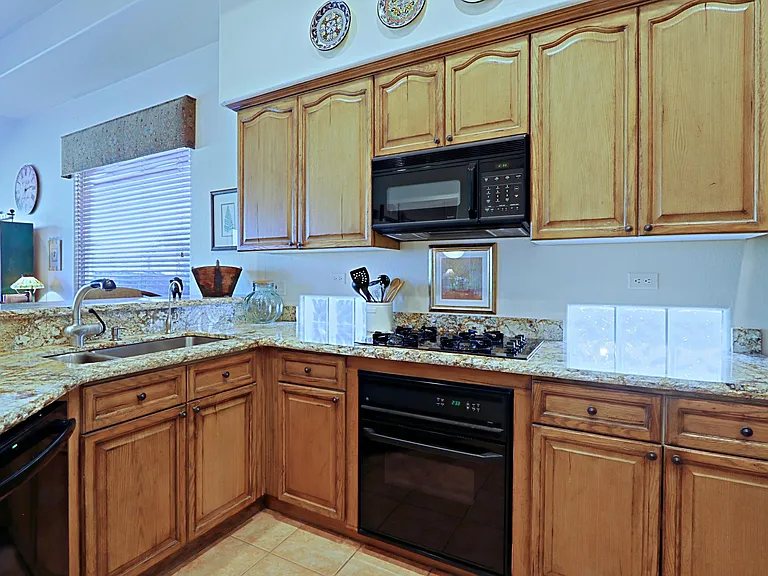 6894 E Thirsty Cactus Ln — Photo 17
