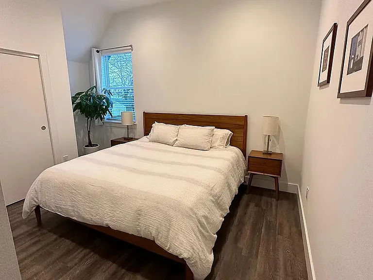 2506 Willow St #2 — Photo 3