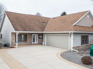222 S Wright Rd, Janesville, WI 53546