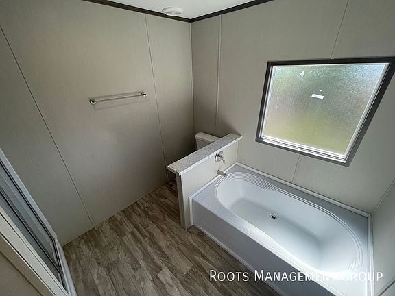 5th image of 136 Eldridge Ln #136