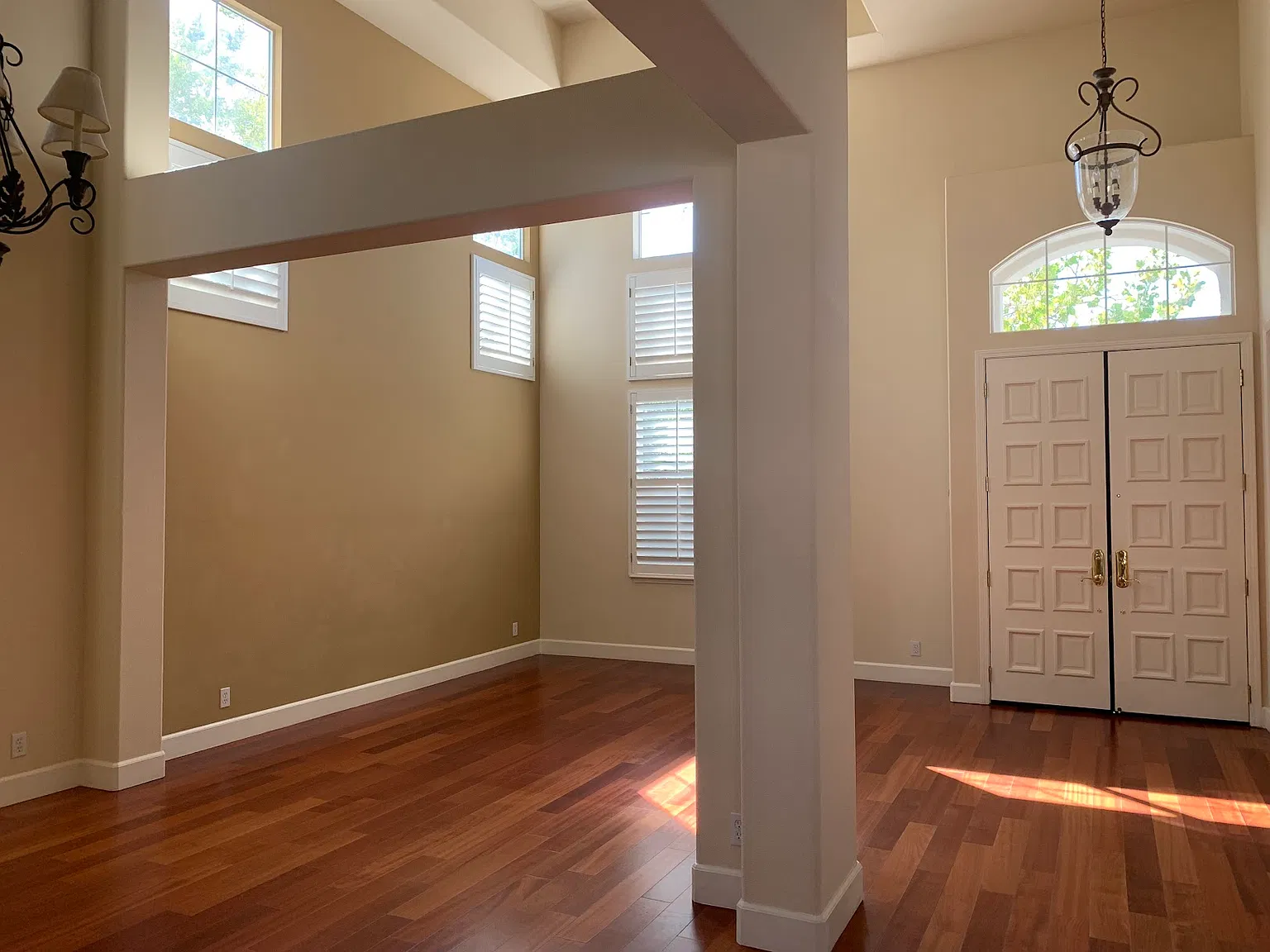 5 bed, 3171 sqft, $6,100 — Photo 3