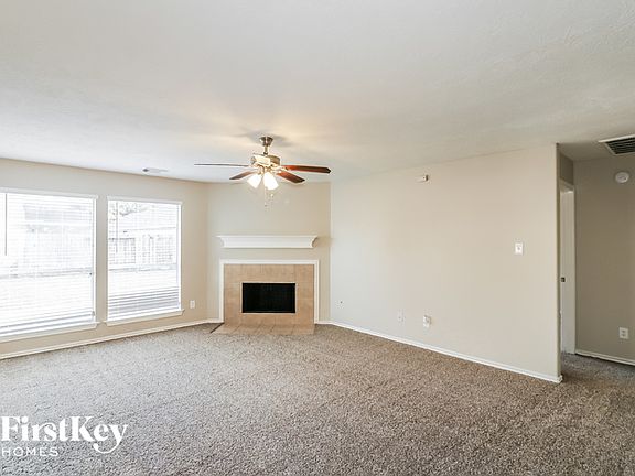 3rd image of 8726 Elm Drake Ln