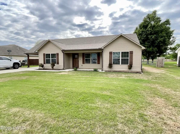225 Benjamin Dr, Dyersburg, TN 38024
