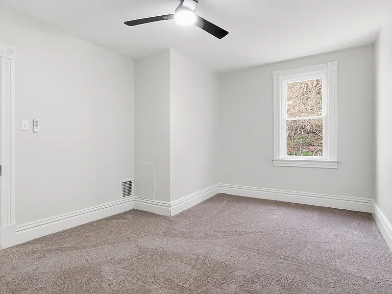 1030 Grand Ave — Photo 15