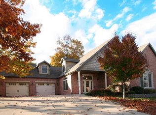 1061 Pointe Royale Dr, Branson, MO 65616