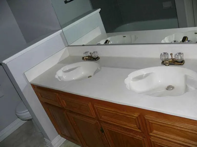 601 Man O War Dr — Photo 11