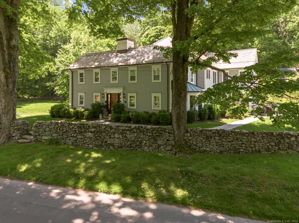 498 Valley Road, New Canaan, CT 06840