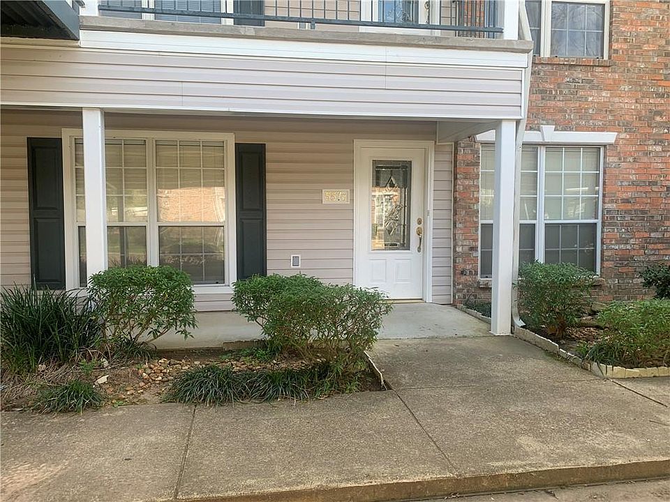 1st image of 557 Versailles Blvd APT B
