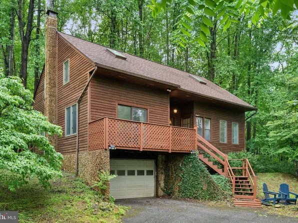 448 Newton Dr, Linden, VA 22642