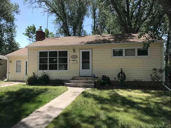 1320 Ord St, Laramie, WY 82070