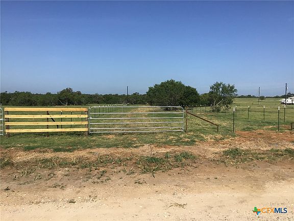 4th image of 736 County Road 421