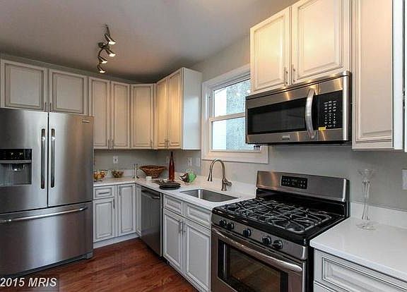 First Floor Kitchen 1