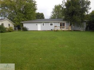 8622 Wintergreen St, Lansing, MI 48917