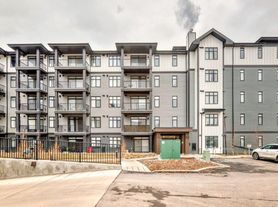 30 Sage Hill Walk NW