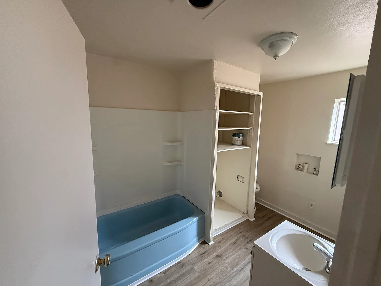 2 bed, $1,200 — Photo 3