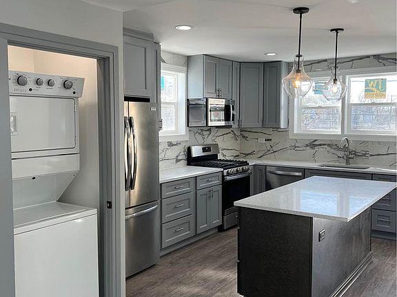 2nd image of 3515 W Belmont Ave #2R