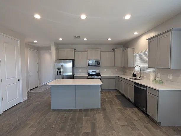 4 bed, 2228 sqft, $1,900 — Photo 1