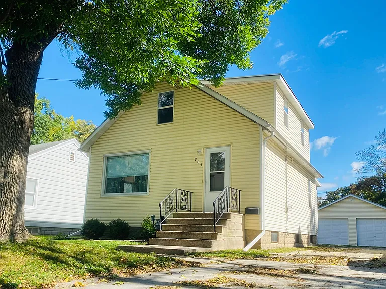 905 S Norwood Ave — Photo 1