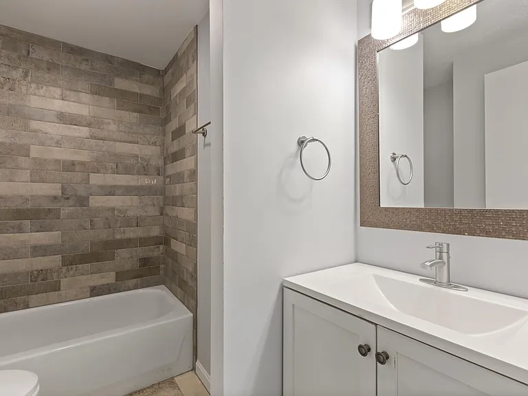929 S Taylor St — Photo 21