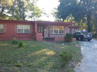 3511 River Grove Dr, Tampa, FL 33610