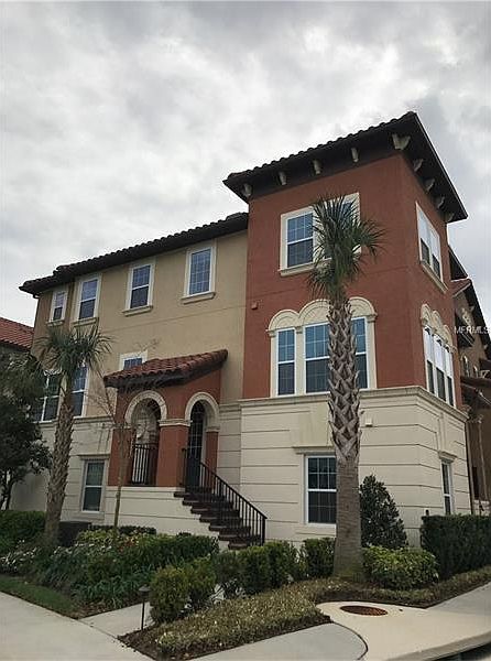 1st image of 1100 Parma Cir