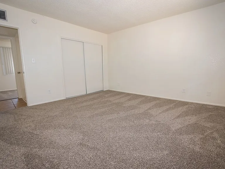 100 Terra Dr — Photo 14