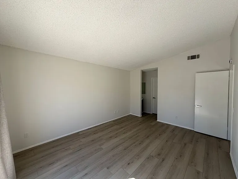 28244 Encanto Dr — Photo 13