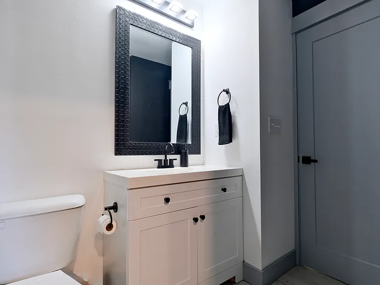 104 Greenland Ct — Photo 24