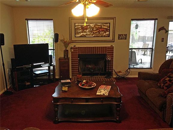 LIVING ROOM 2