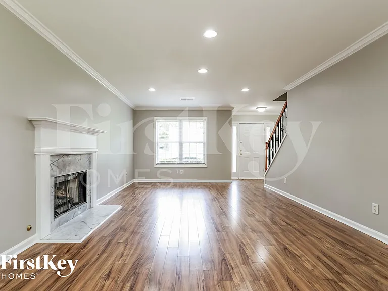 55 Foster Trace Dr — Photo 2