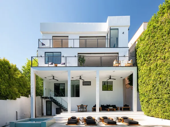 6654 Emmet Ter, Los Angeles, CA 90068