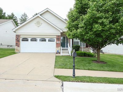 1760 Waterfall Dr, Saint Charles, MO, 63303