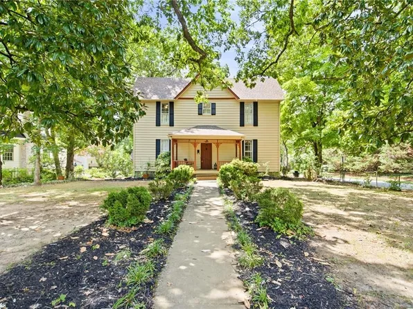 916 W Davis St, Burlington, NC 27215